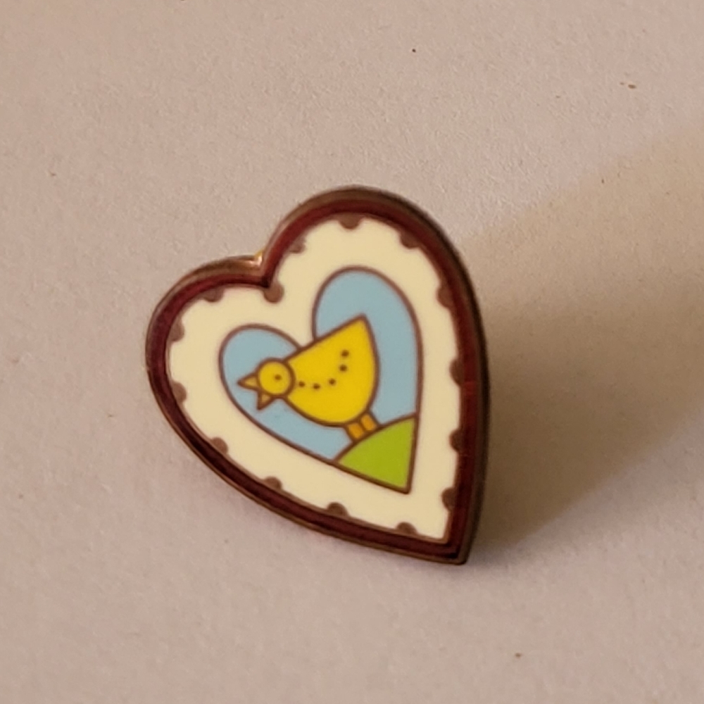 Heart Shaped Mini Chick Pin